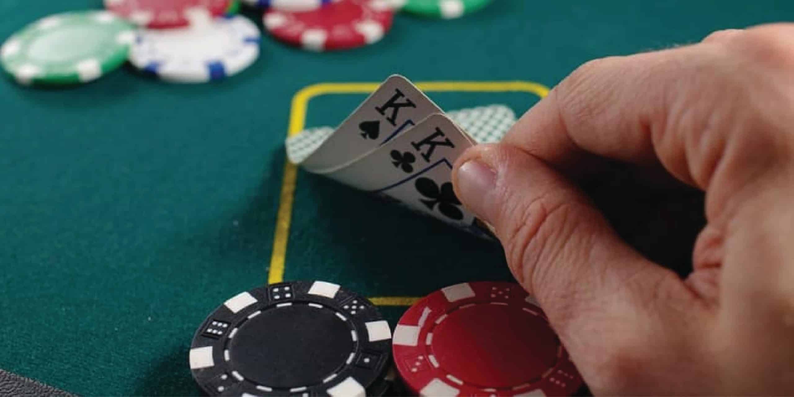 Game bài poker lựa chọn hàng đầu cho cược thủ